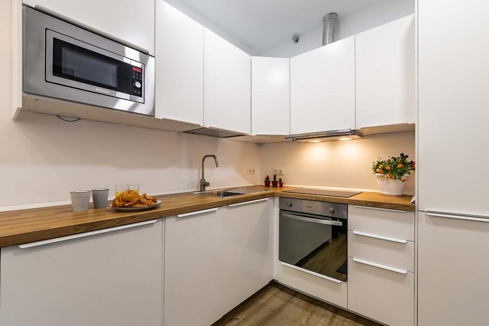 Soho Apartments Малага Екстериор снимка