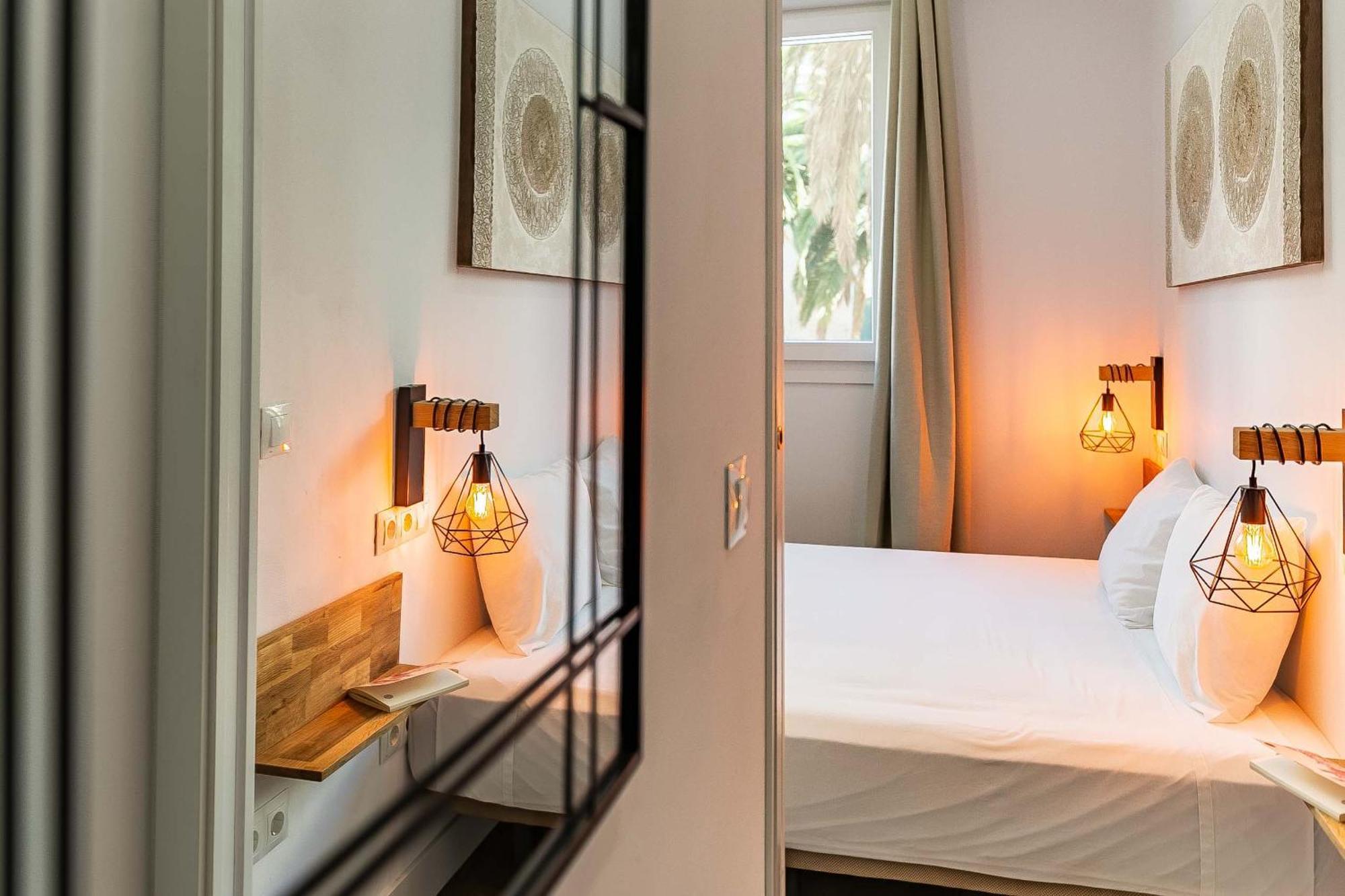 Soho Apartments Малага Екстериор снимка