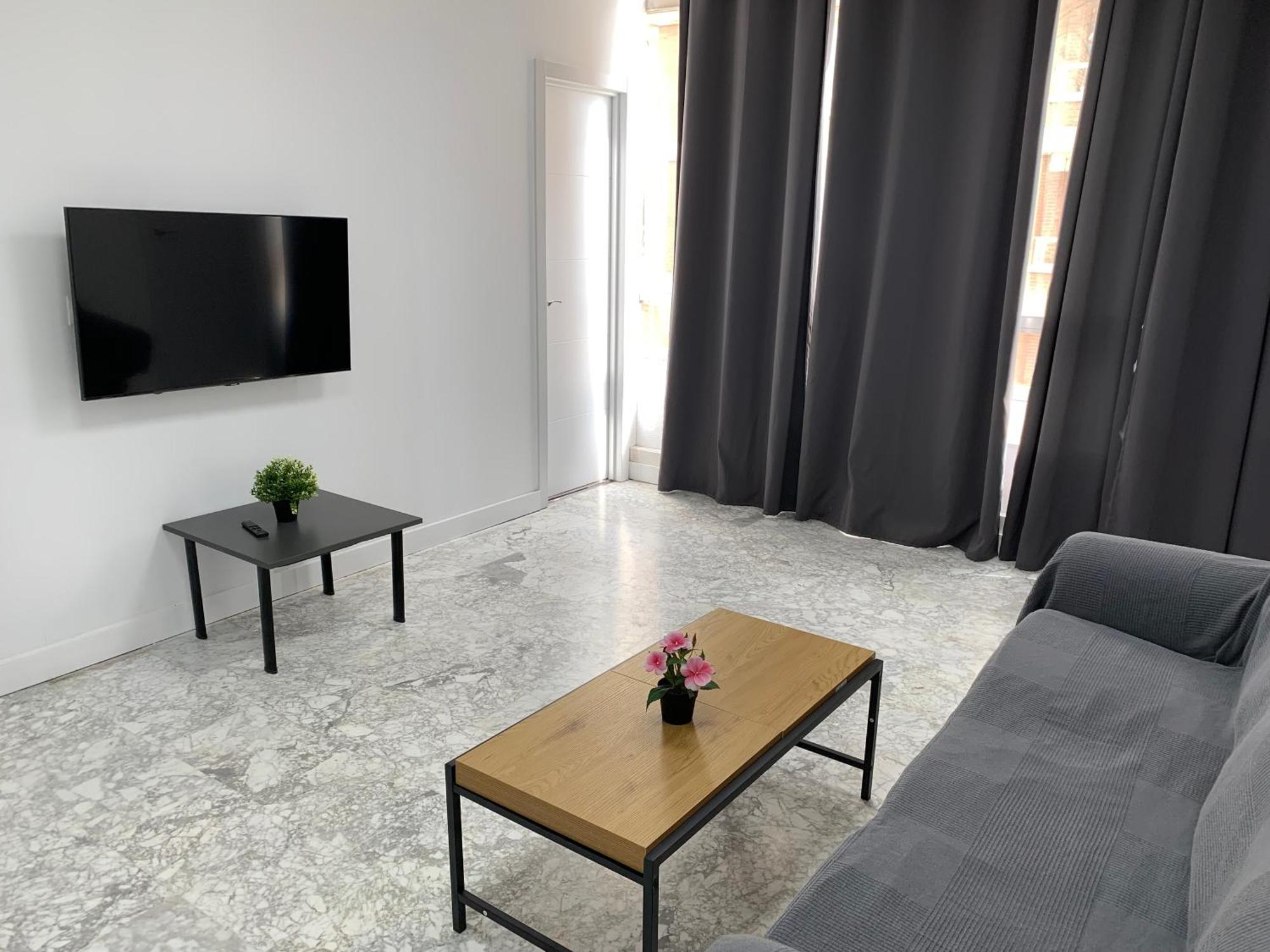 Soho Apartments Малага Екстериор снимка