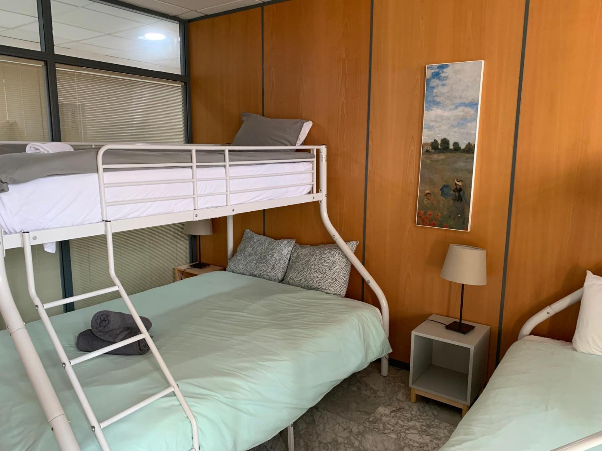 Soho Apartments Малага Екстериор снимка