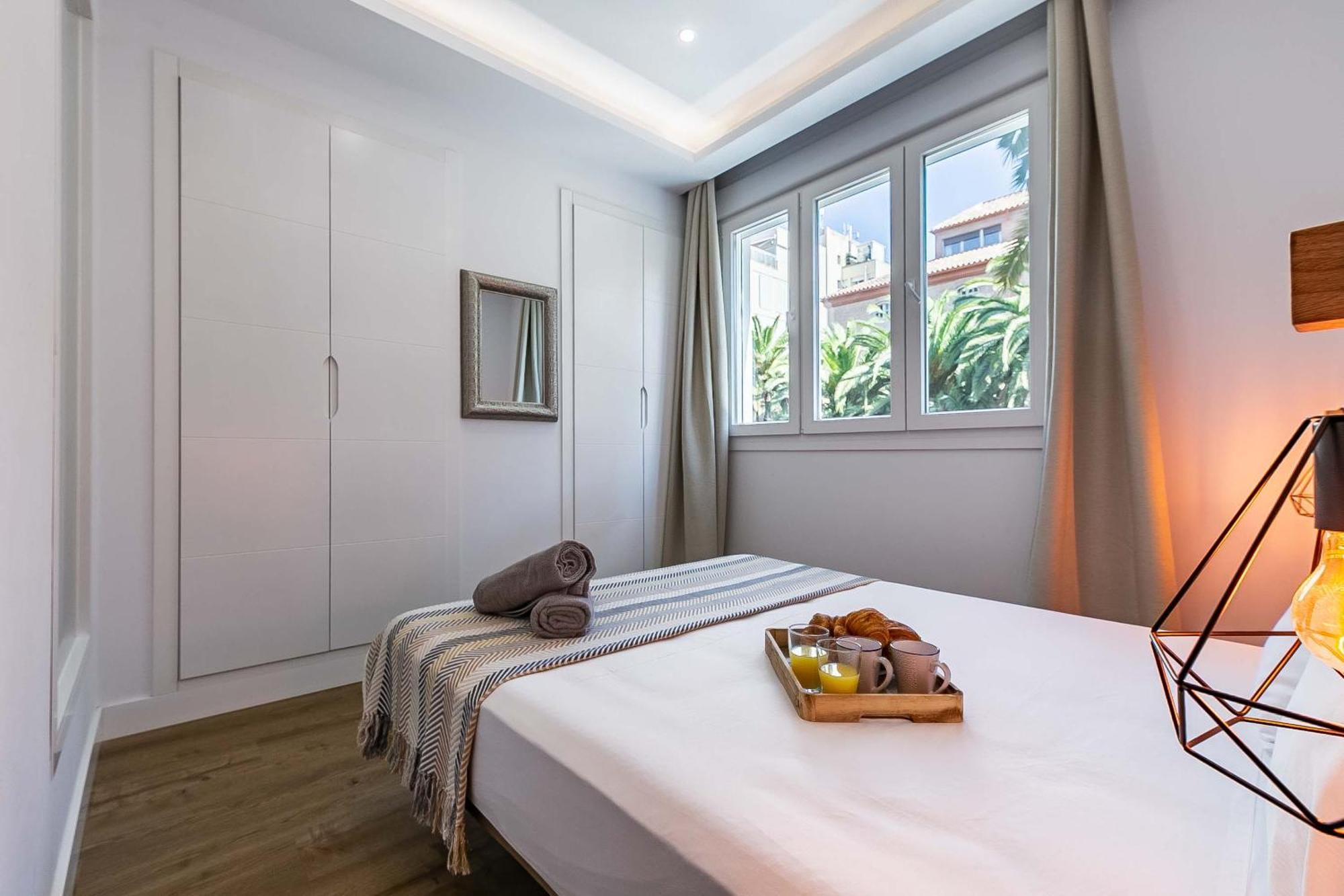 Soho Apartments Малага Екстериор снимка