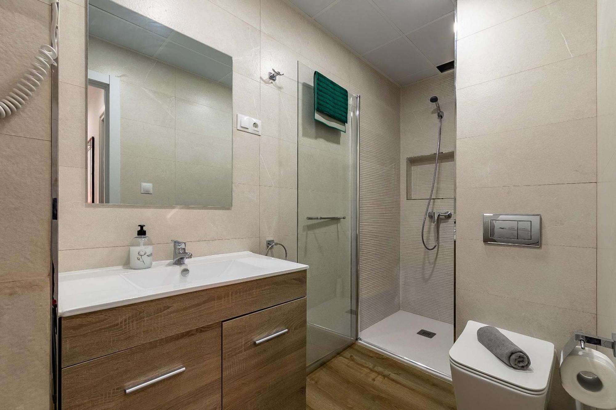 Soho Apartments Малага Екстериор снимка