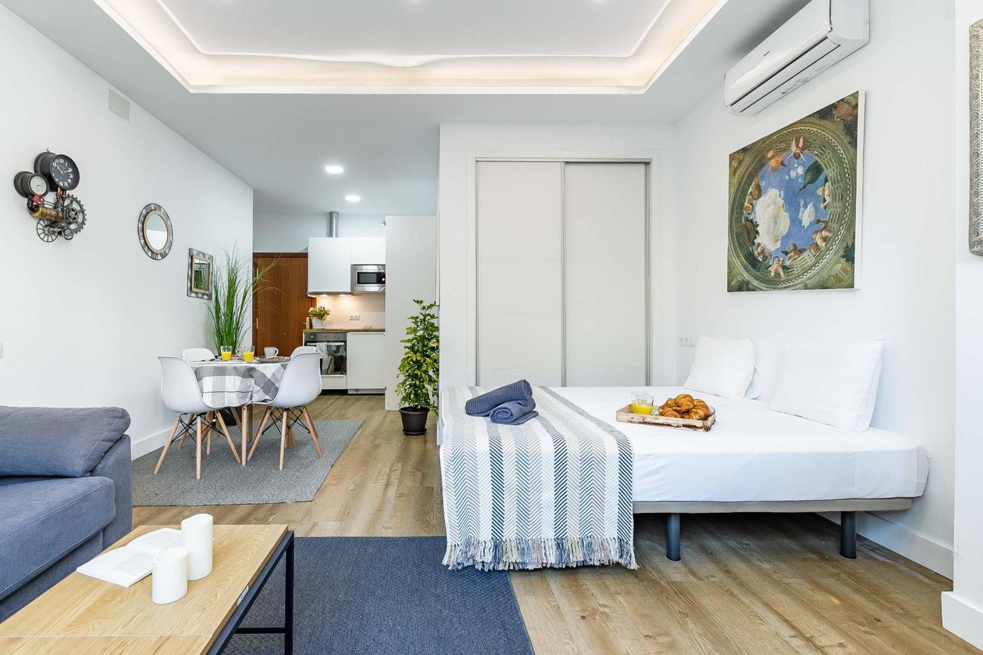 Soho Apartments Малага Екстериор снимка