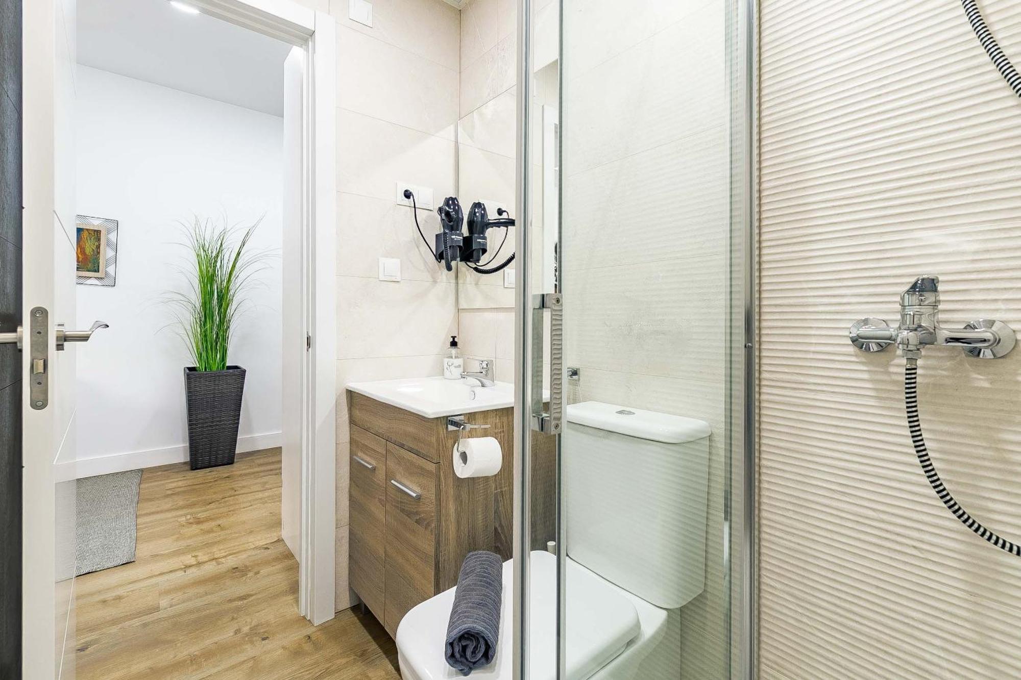 Soho Apartments Малага Екстериор снимка