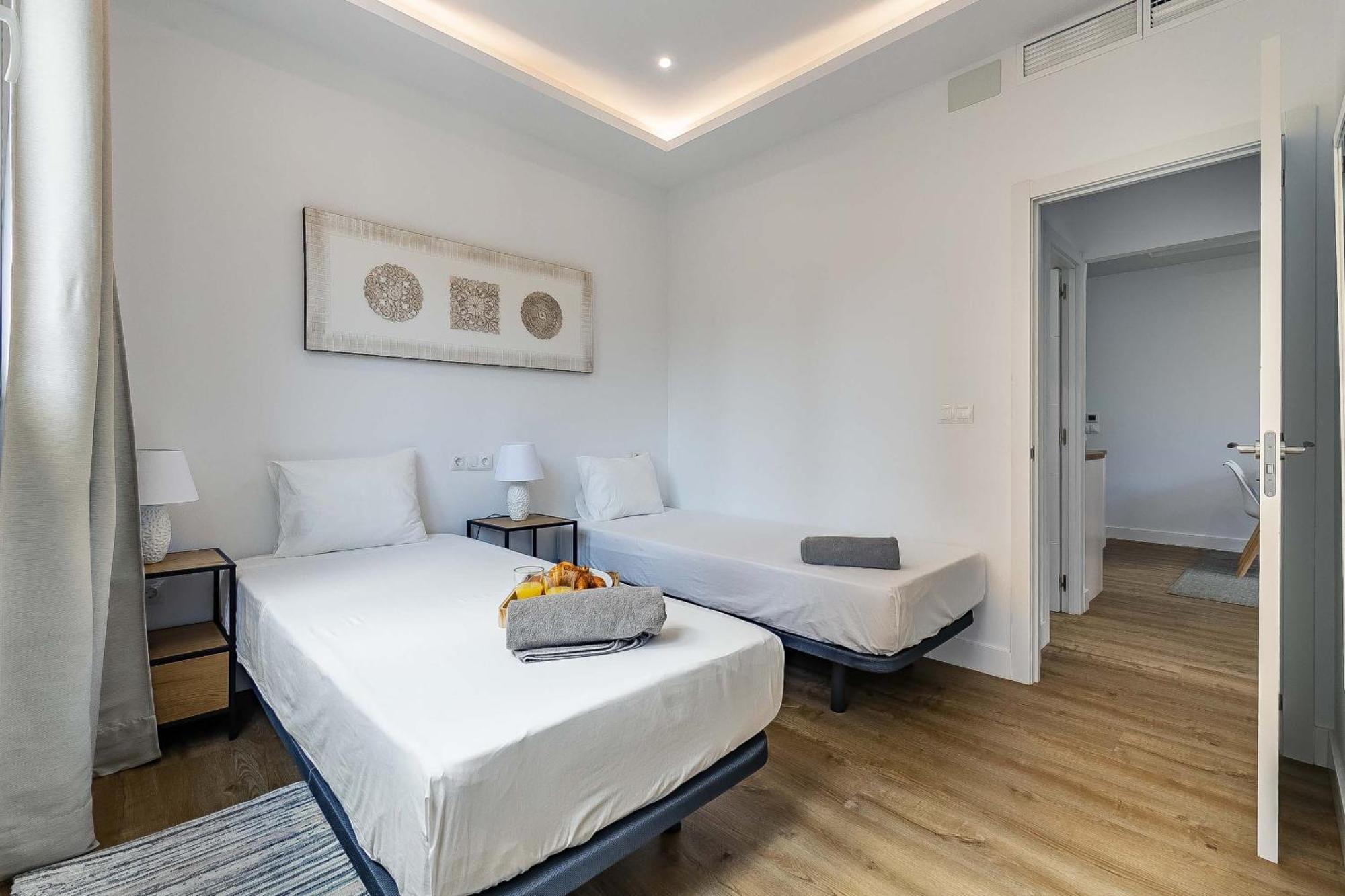 Soho Apartments Малага Екстериор снимка