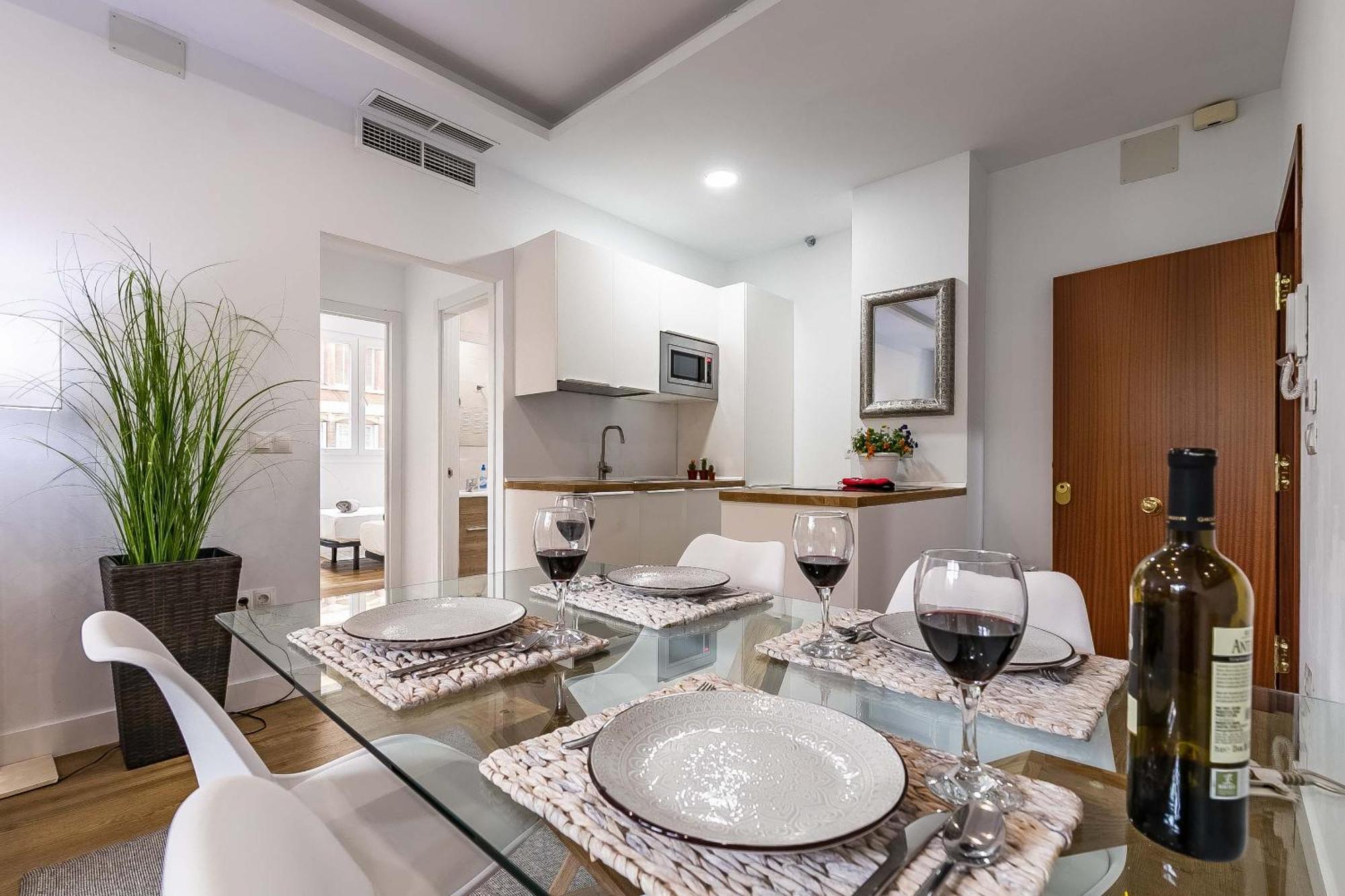Soho Apartments Малага Екстериор снимка