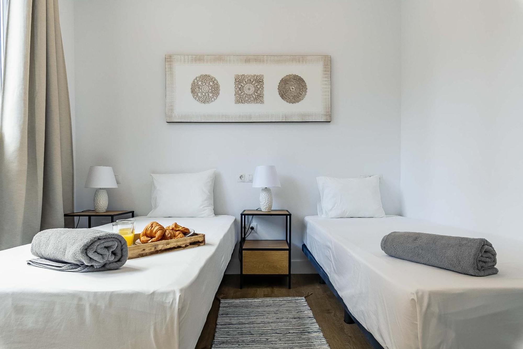 Soho Apartments Малага Екстериор снимка